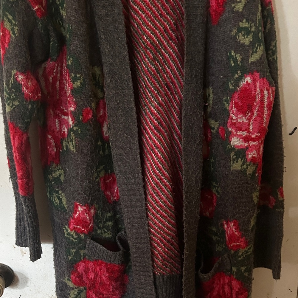 Aeropostale Floral Knit Sweater - Red and Green